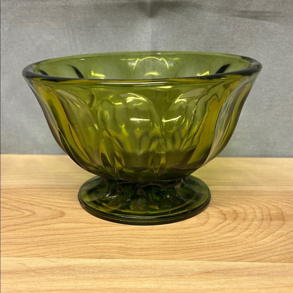 Vintage Indiana Glass Avocado Green Pedestal Glass Candy Dish